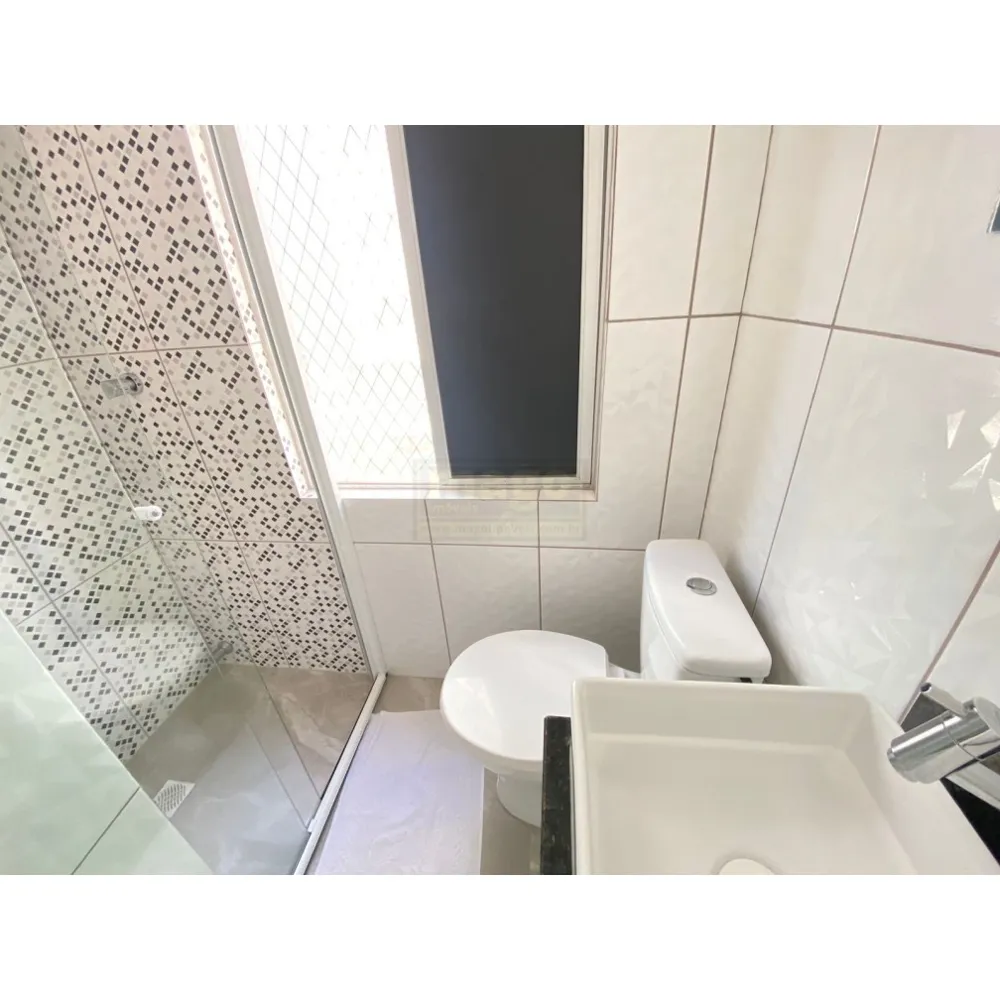 Apartamento com 02 dormitórios + 01 suíte à venda na Av Brasil em Balneário Camboriú
