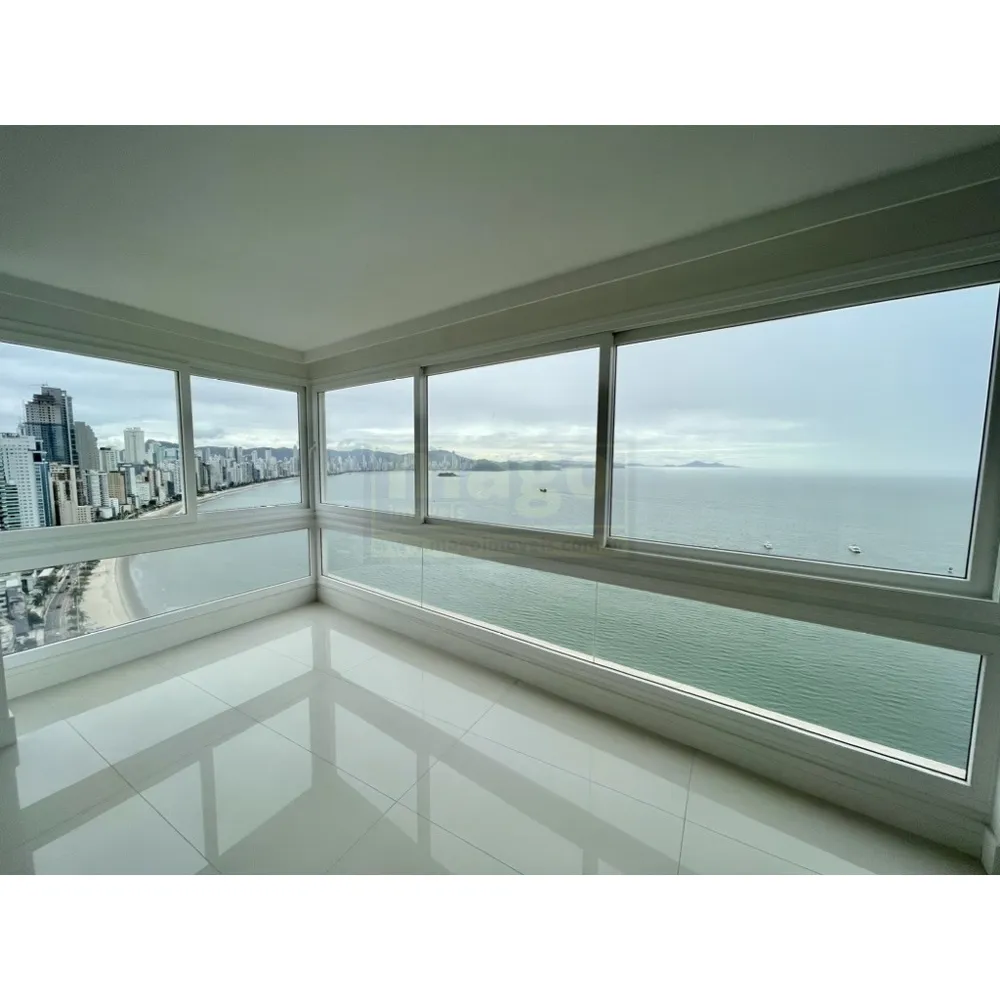Triplex Frente Mar com 7 suítes em Balneário Camboriú