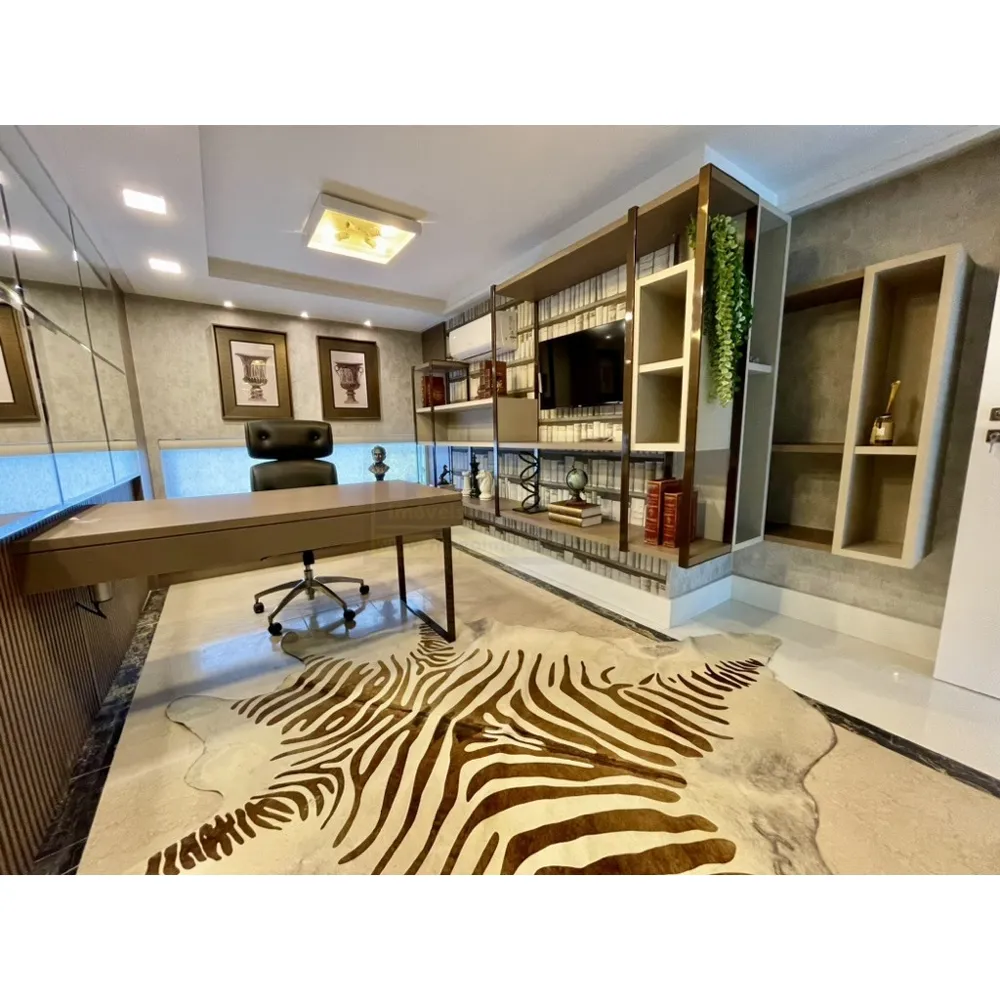 Cobertura Triplex com 7 suítes e Loft no Centro de Balneário Camboriú
