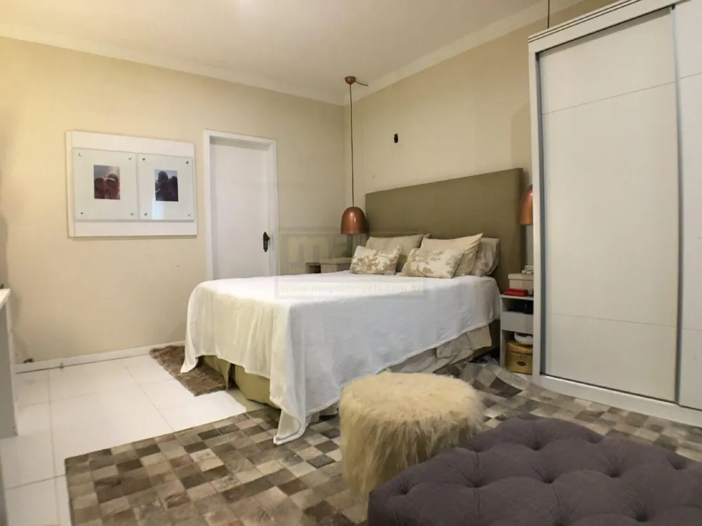 Casa 5 quartos para Venda no bairro Centro em Balneário Camboriú