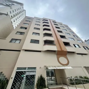 Apartamento 2 quartos para Venda no bairro Centro em Balneário Camboriú