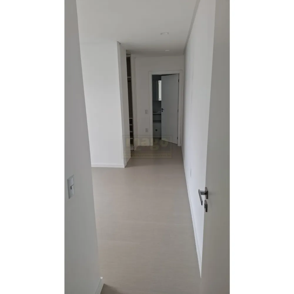 Casa 3 suítes para Venda