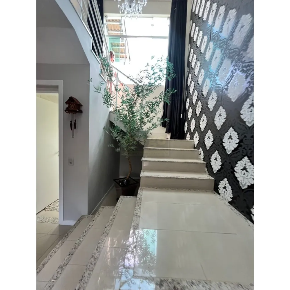 Casa 3 suítes para Locação Anual no bairro Ariribá em Balneário Camboriú