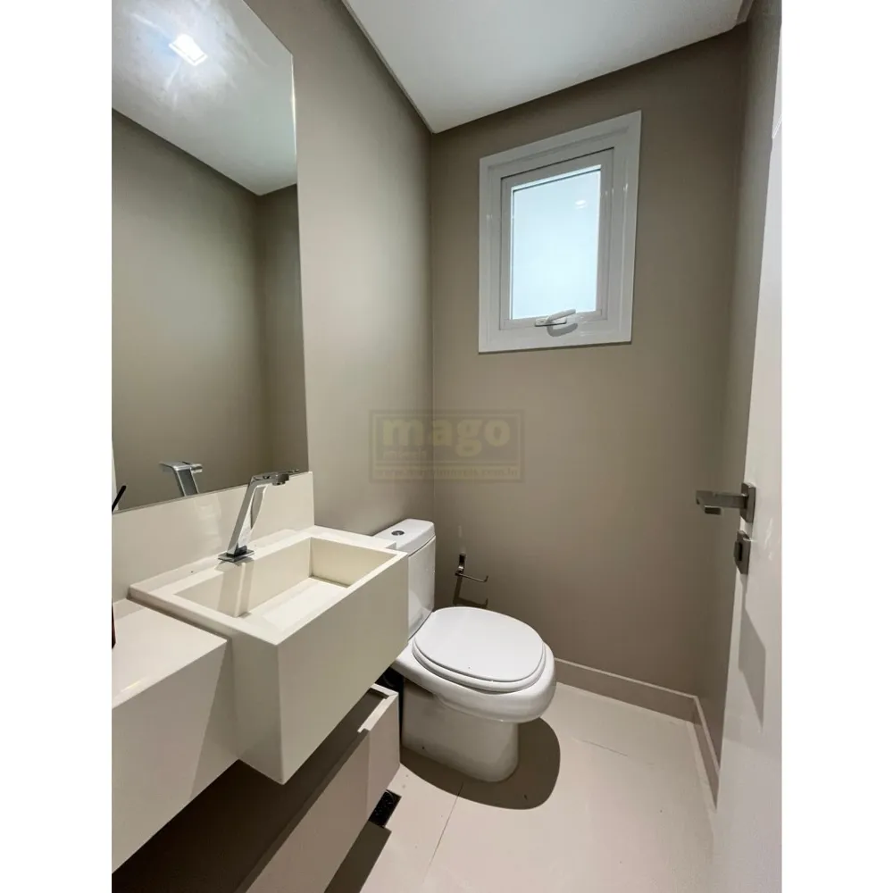 Apartamento 3 suítes para Locação Anual no bairro Barra Norte em Balneário Camboriú