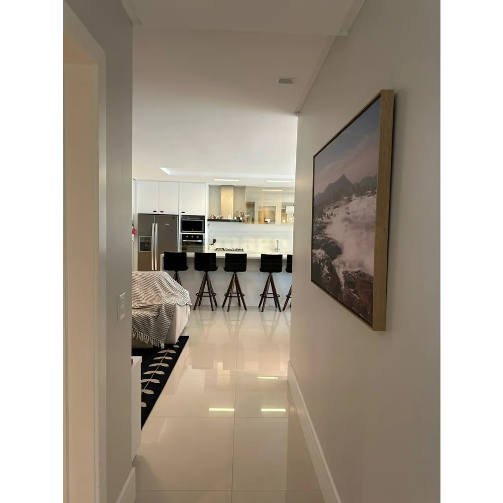 Apartamento 3 suítes para Locação Anual no bairro Praia Brava em Itajaí
