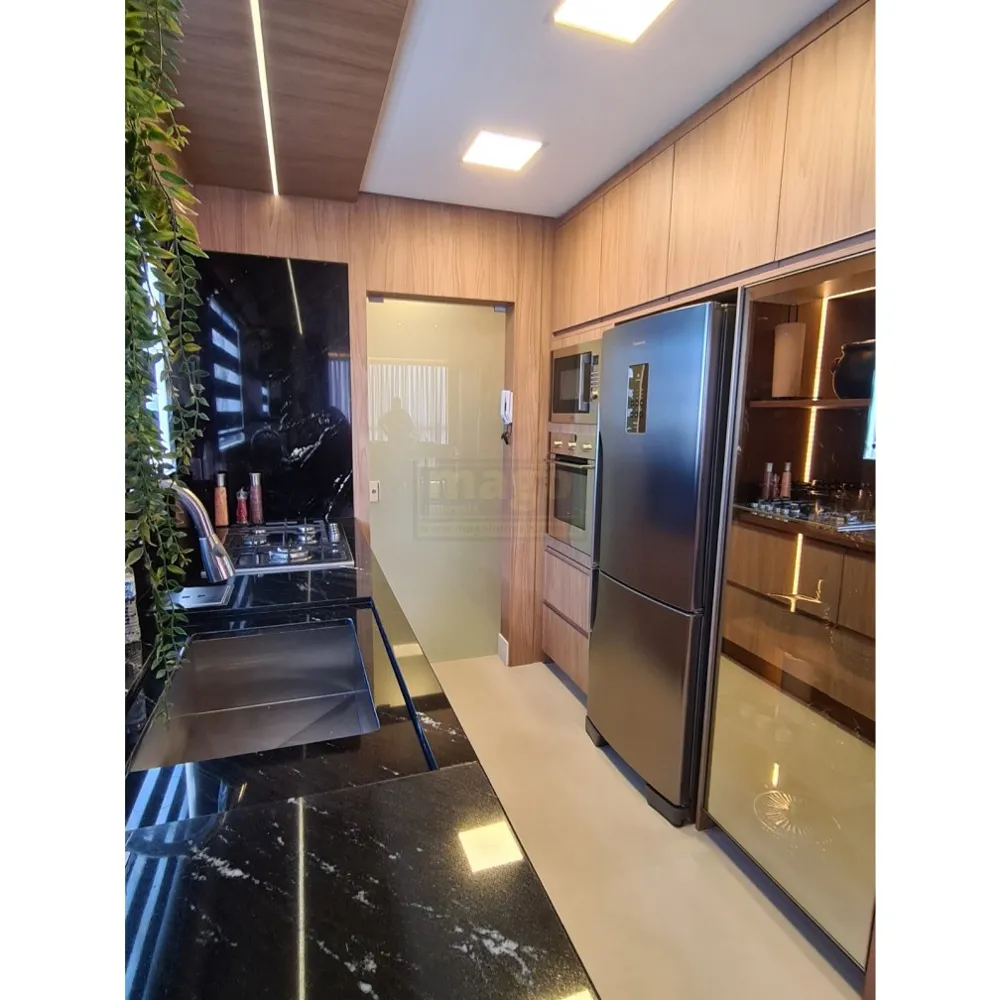 Magnífica residência no coração de Balneário Camboriú