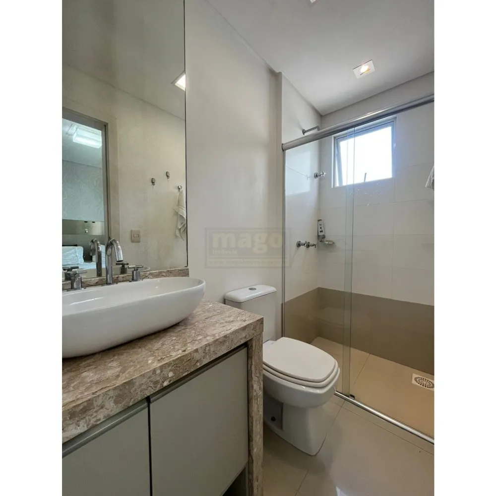Apartamento 03 suítes para Locação Anual no bairro Centro em Balneário Camboriú