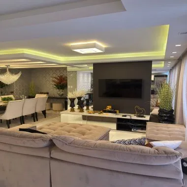 Apartamento 3 suítes para Locação Anual no bairro Centro em Balneário Camboriú