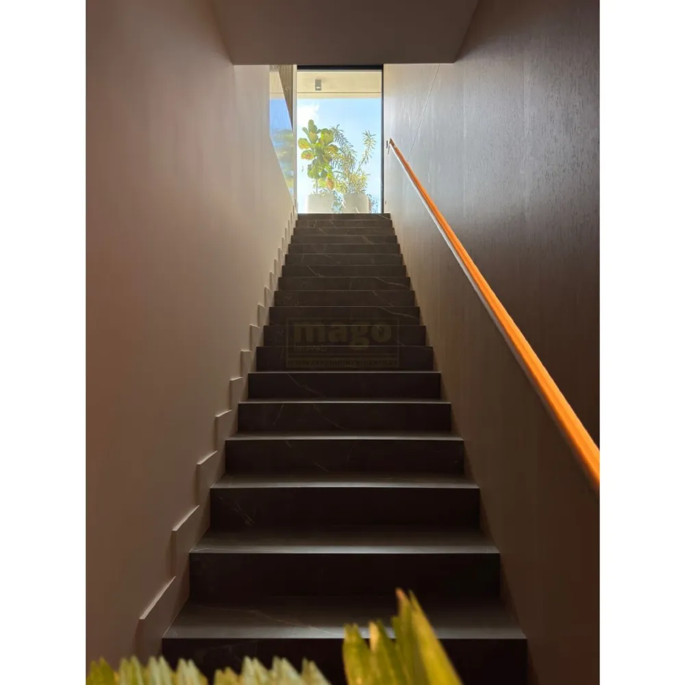 Casa 5 suítes para Venda no bairro Santa Regina em Camboriú
