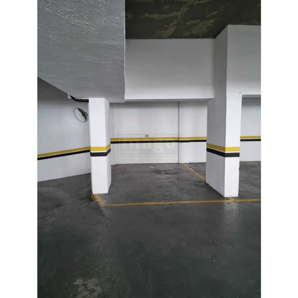 Apartamento 2 suítes para Venda no bairro Pioneiros em Balneário Camboriú