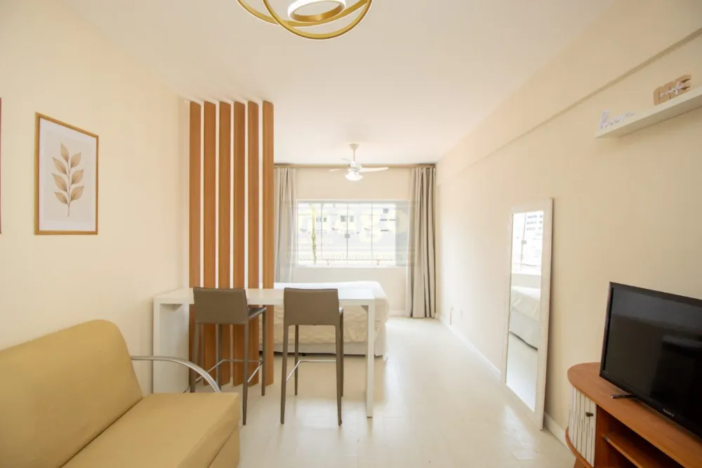 🏡 Studio Reformado à Venda  Excelente Investimento para Airbnb em Balneário Camboriú