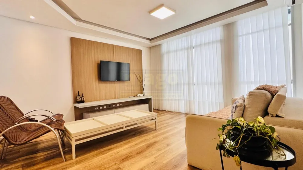 Apartamento para Locação na Avenida Atlântica – 4 Dormitórios e 2 Vagas de Garagem
