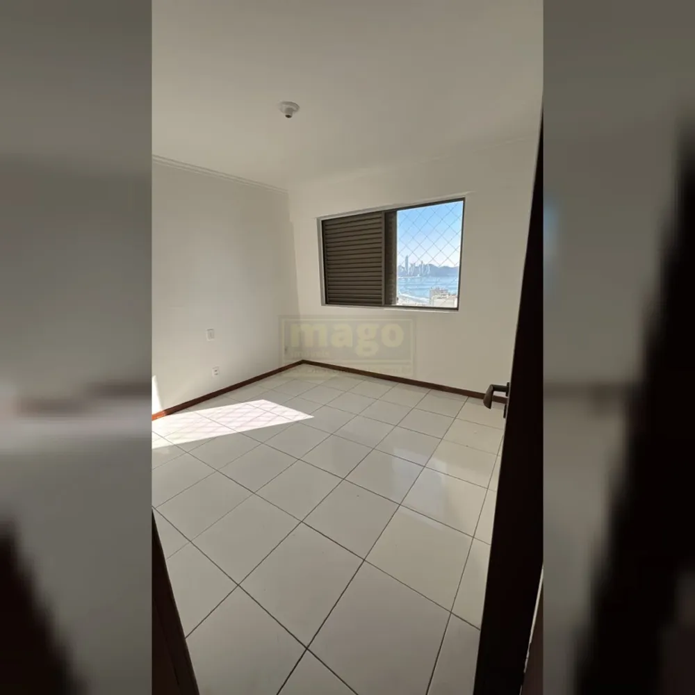 Apartamento 3 quartos para Venda no bairro Centro em Balneário Camboriú