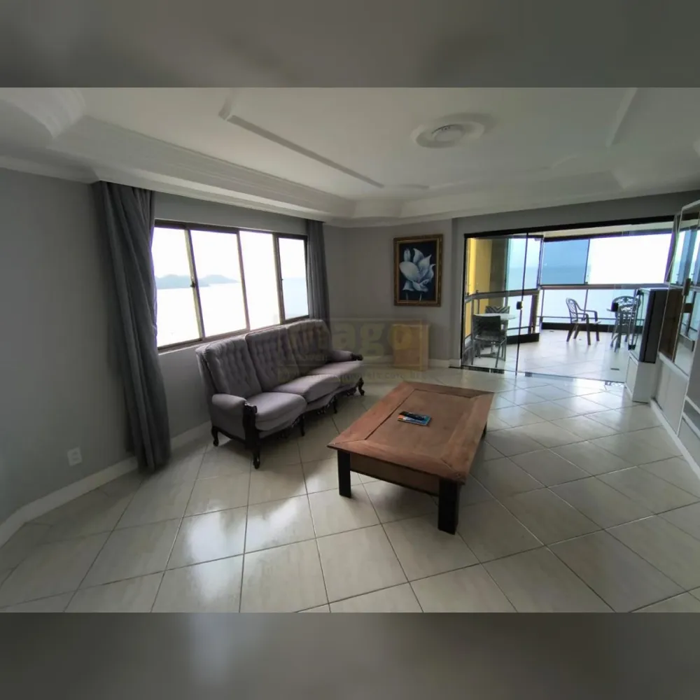 Apartamento 3 suítes à venda na Avenida Atlântica, em Balneário Camboriú