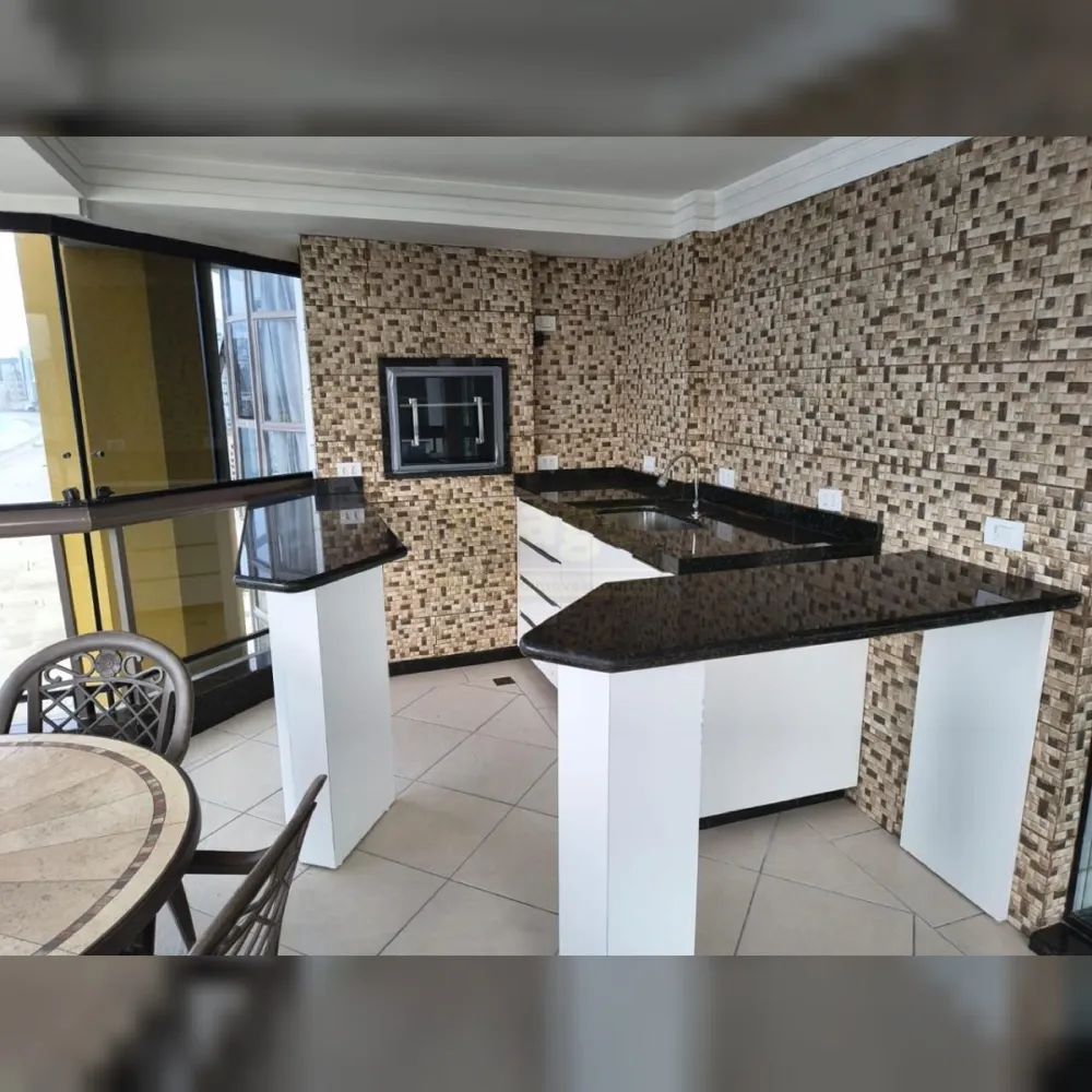 Apartamento 3 suítes à venda na Avenida Atlântica, em Balneário Camboriú