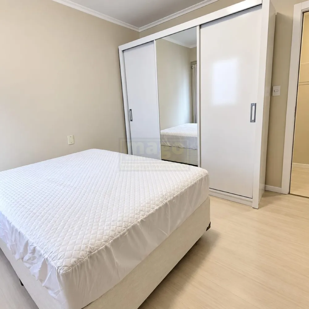 Apartamento 3 quartos para Locação Anual no bairro Centro em Balneário Camboriú