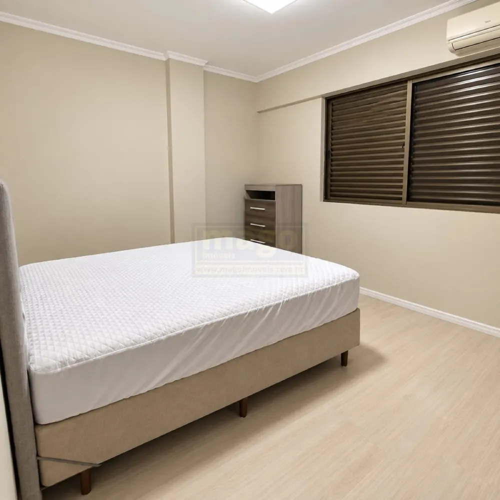 Apartamento 3 quartos para Locação Anual no bairro Centro em Balneário Camboriú