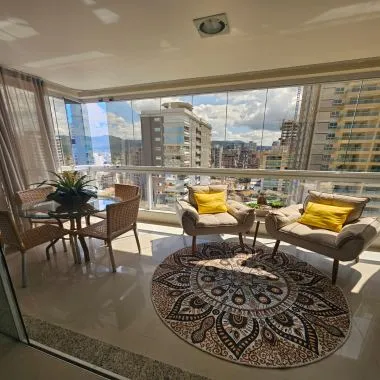 Apartamento 4 suítes para Venda no bairro Meia Praia em Itapema