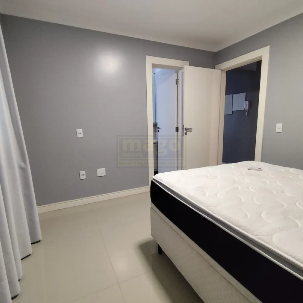 Apartamento 3 suítes para locação no bairro Centro em Balneário Camboriú