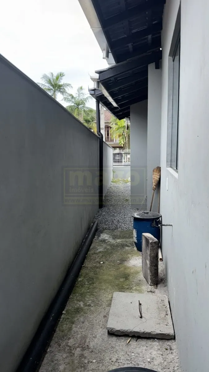 Casa 3 quartos para Locação Anual no bairro Centro  em Camboriú 