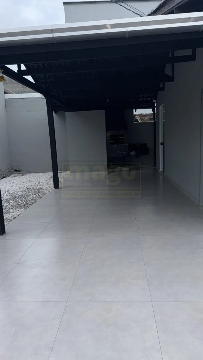 Casa 3 quartos para Locação Anual no bairro Centro  em Camboriú 