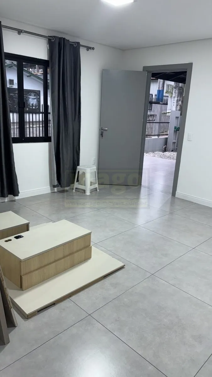 Casa 3 quartos para Locação Anual no bairro Centro  em Camboriú 