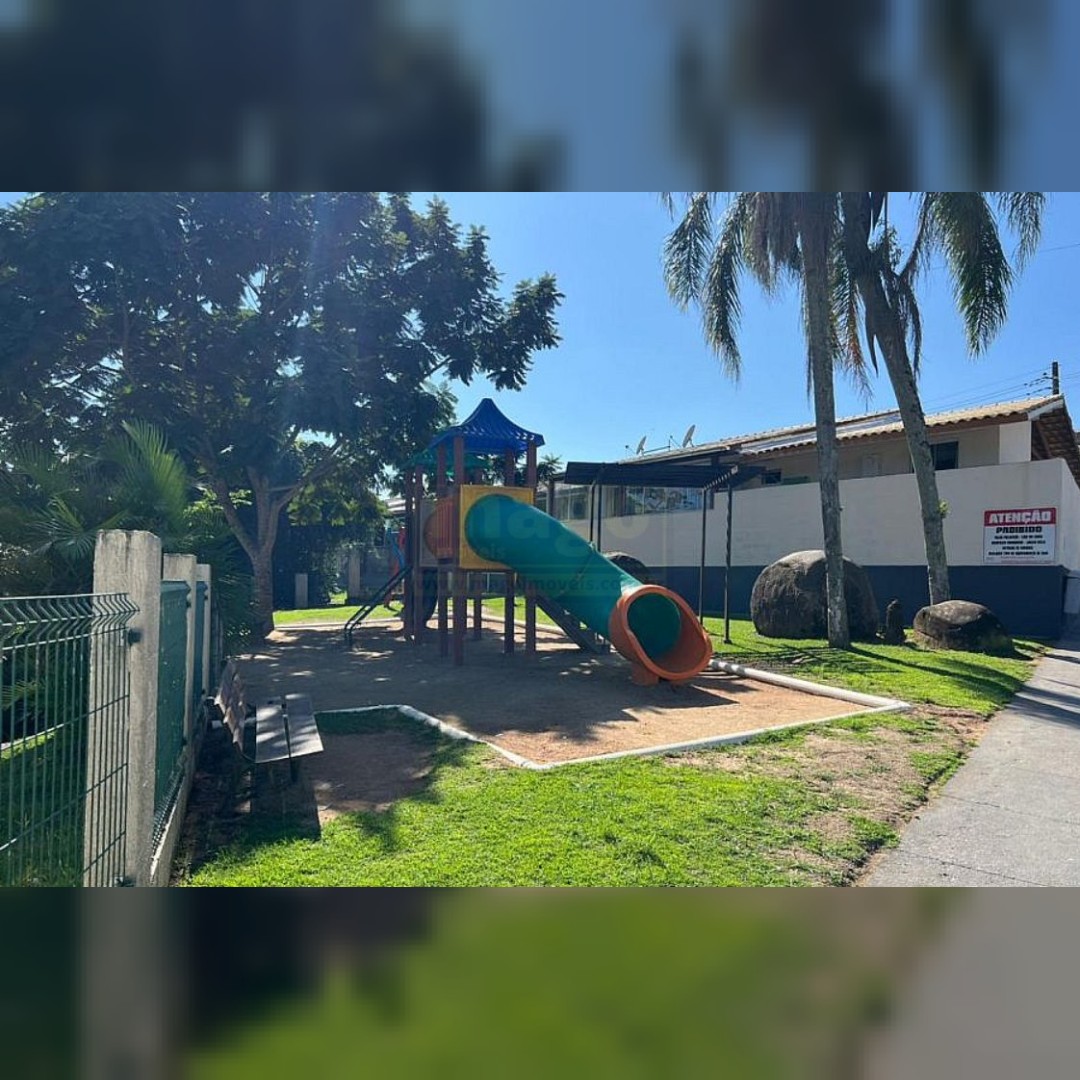 CASA 2 DORMITÓRIOS EM CONDOMÍNIO FECHADO