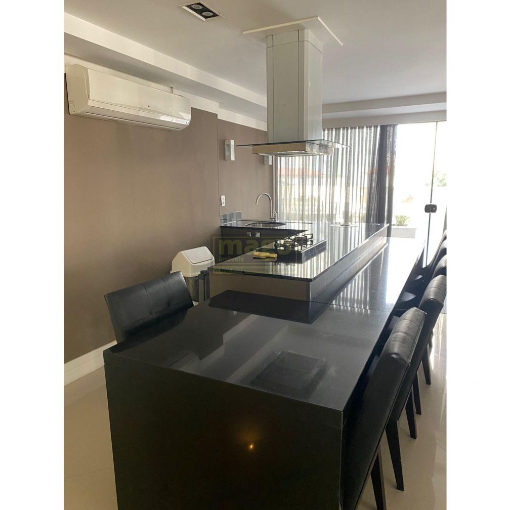 Apartamento para Locação Anual no bairro Centro em Balneário Camboriú