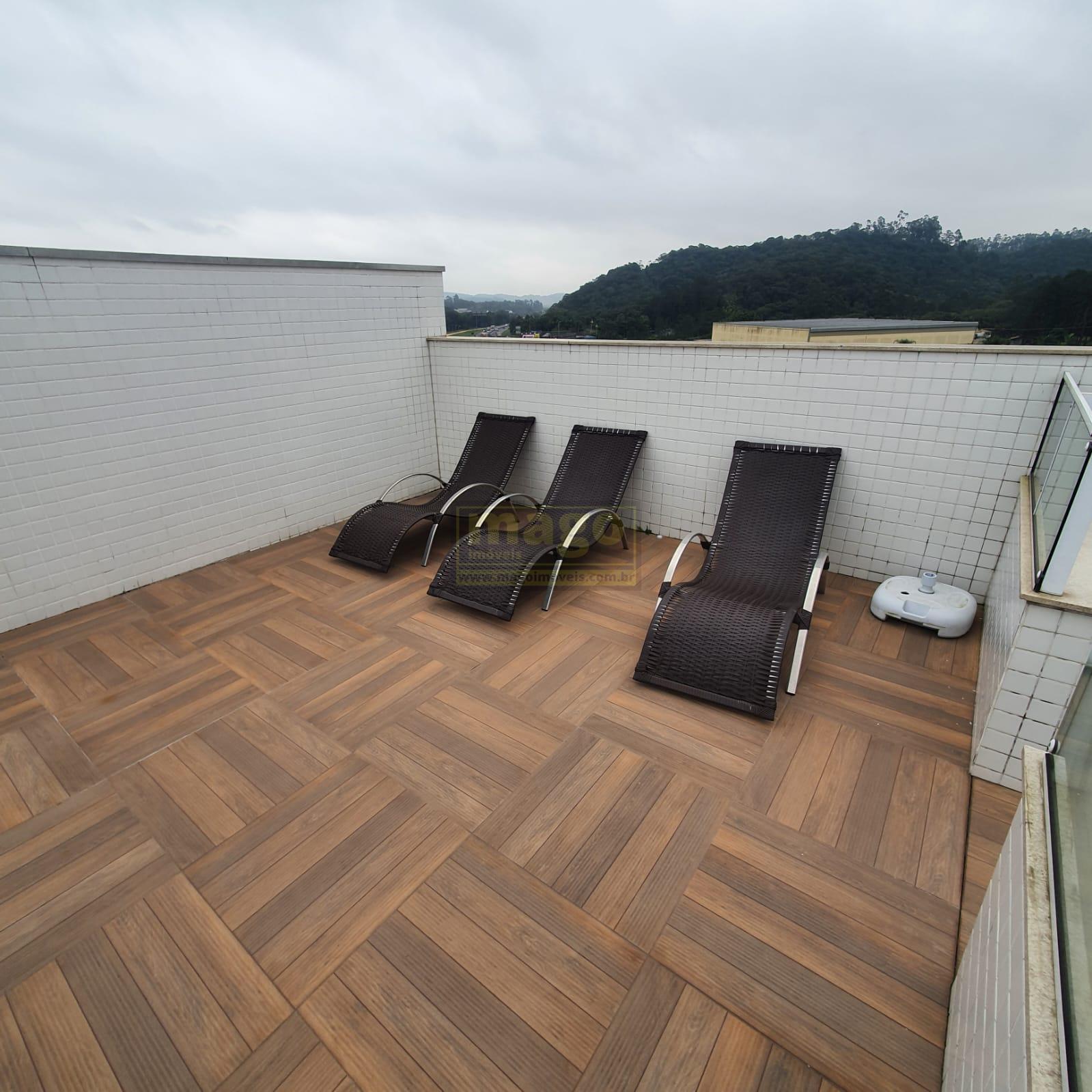 Apartamento 2 quartos para Locação Anual no bairro Avenida Marginal Oeste  em  Camboriú