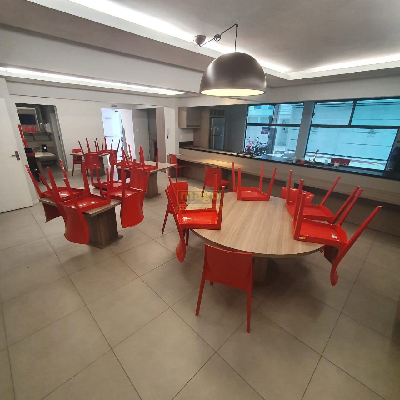 Apartamento no centro de Balneário Camboriú semi mobiliado