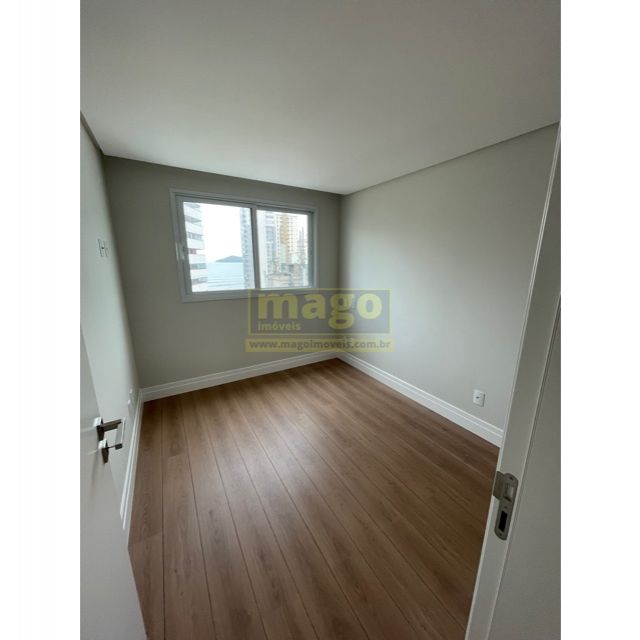 Apartamento novo com 02 suítes + 02 dormitórios
