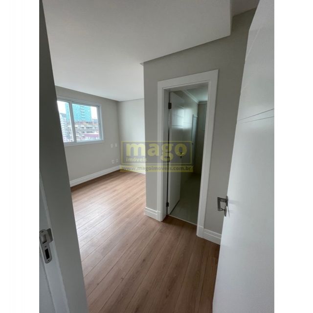 Apartamento novo com 02 suítes + 02 dormitórios