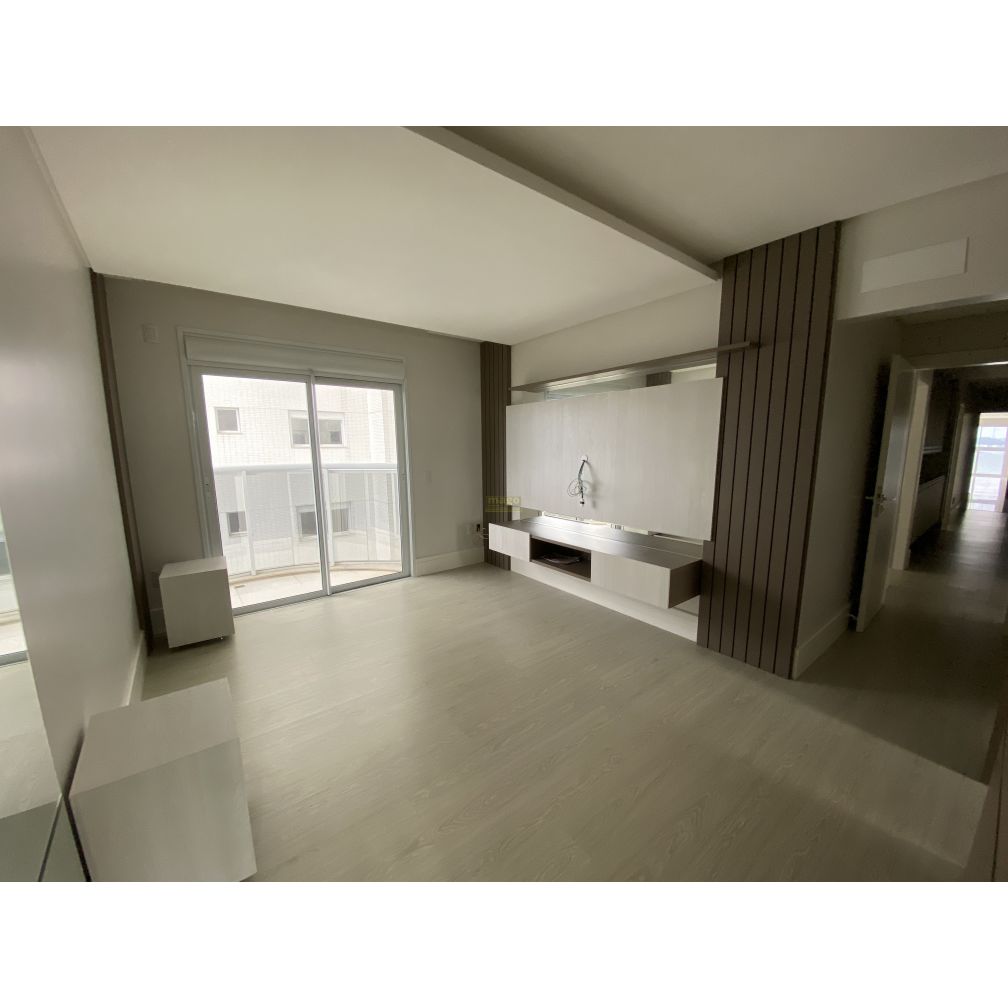 Apartamento Alto Padrão com 04 suítes Frente Mar