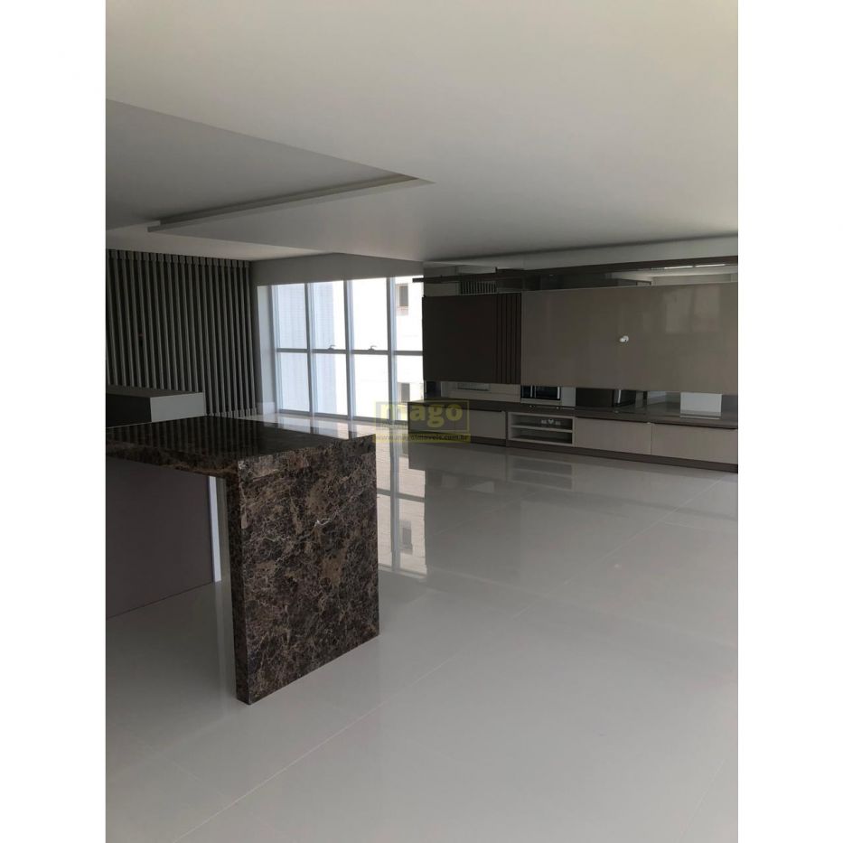 Apartamento Alto Padrão na Barra Norte Frente Mar