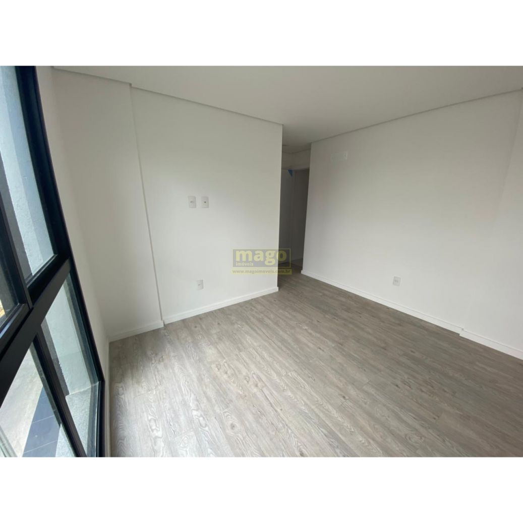Apartamento de 1 Suite + 1 quarto na Praia Brava