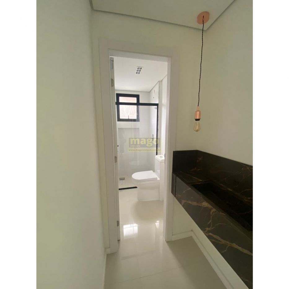 Apartamento de 1 Suite + 1 quarto na Praia Brava