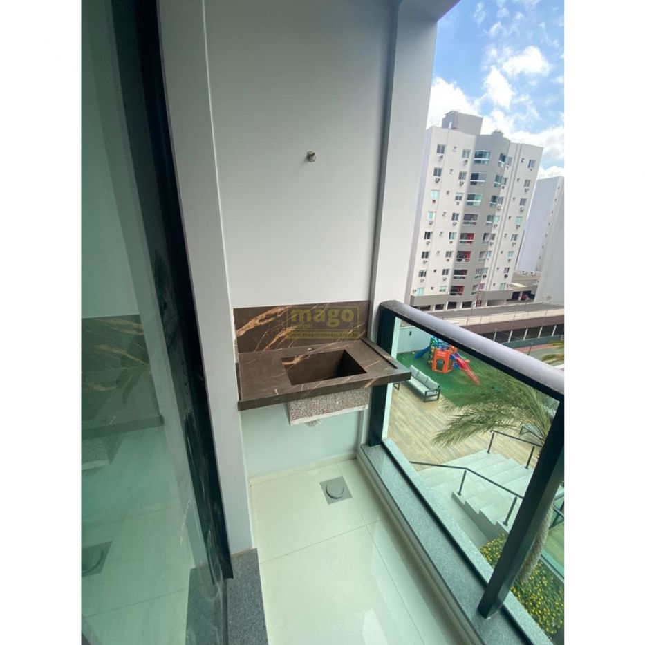 Apartamento de 1 Suite + 1 quarto na Praia Brava