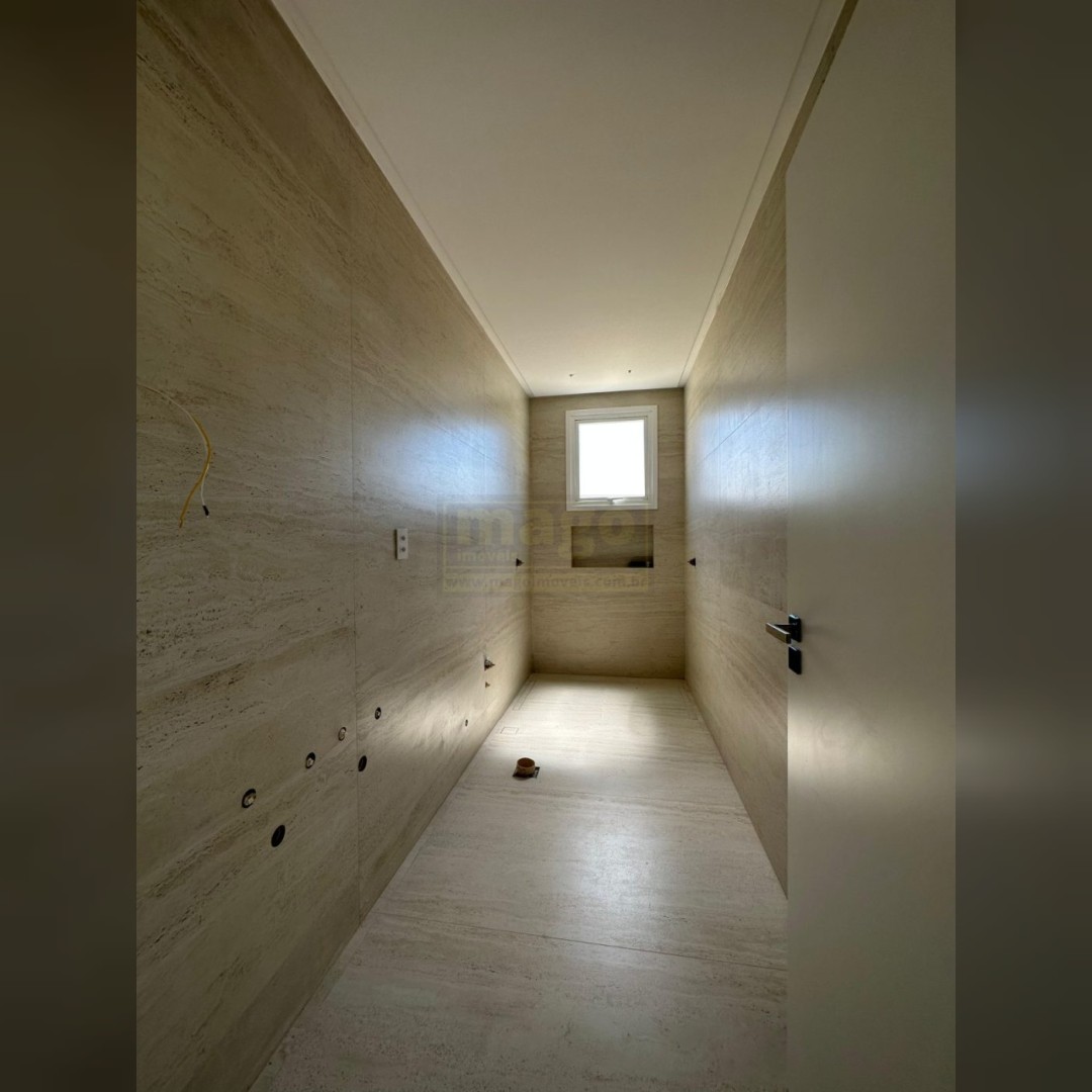 Casa de Alto padrão em Condomínio Fechado