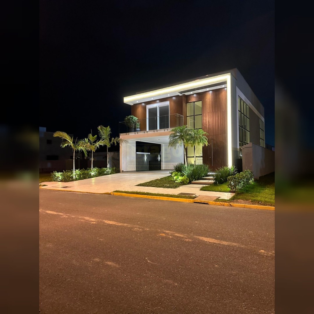 Casa de Alto padrão em Condomínio Fechado