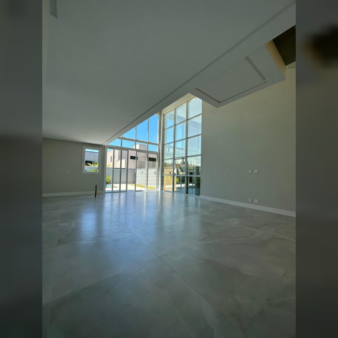 Casa de Alto padrão em Condomínio Fechado