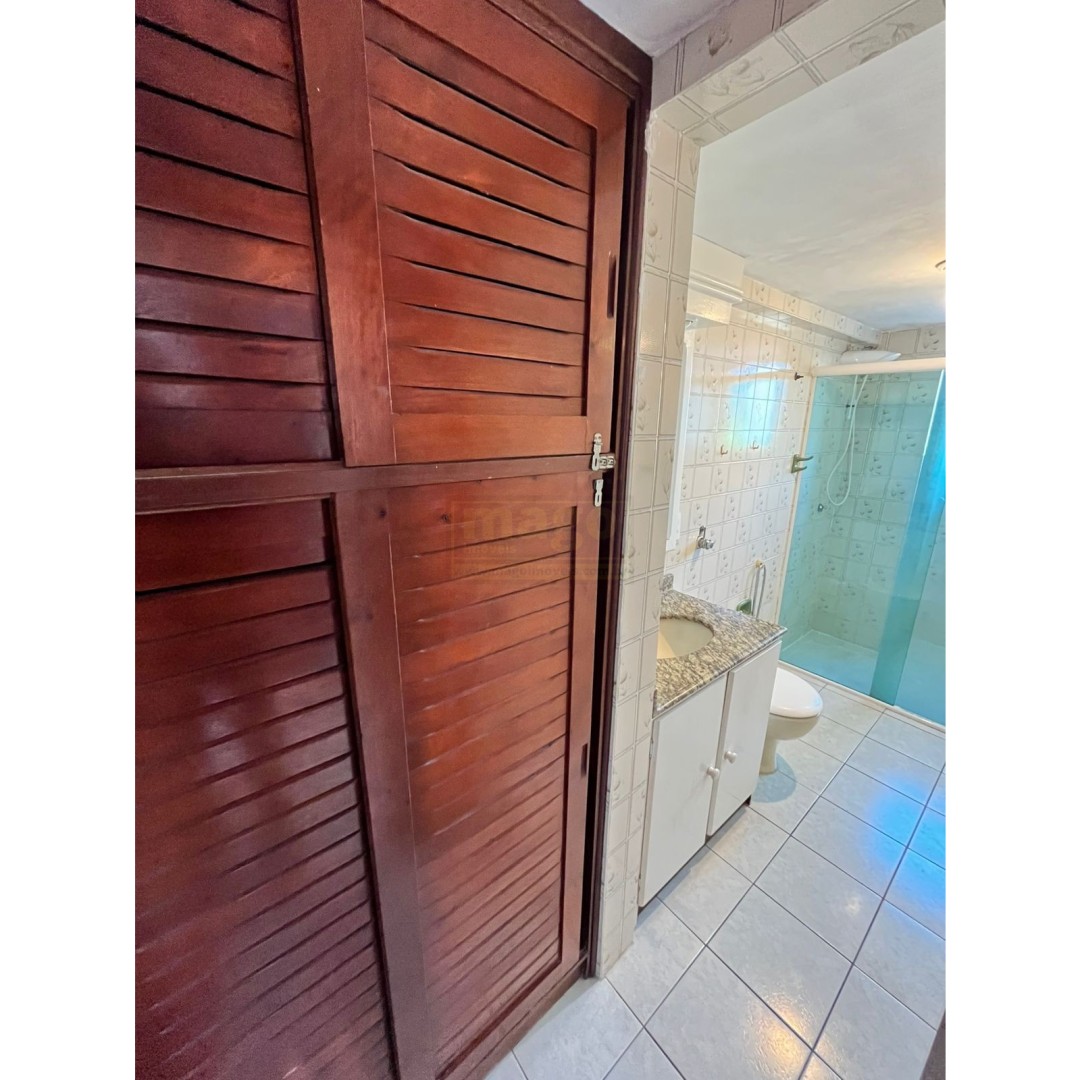 Apartamento no centro de Balneário Camboriú semi mobiliado