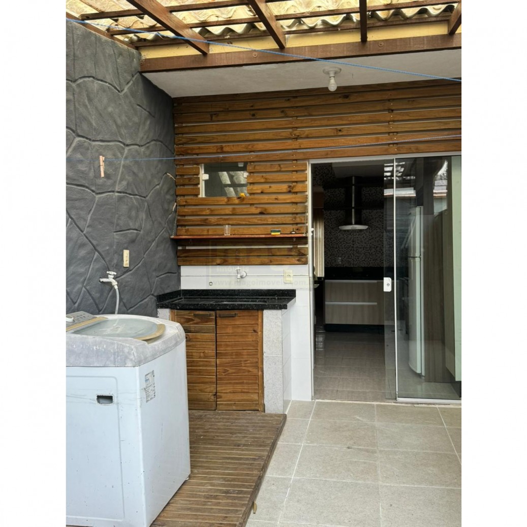 SOBRADO PARA VENDA NO BAIRRO AREIAS