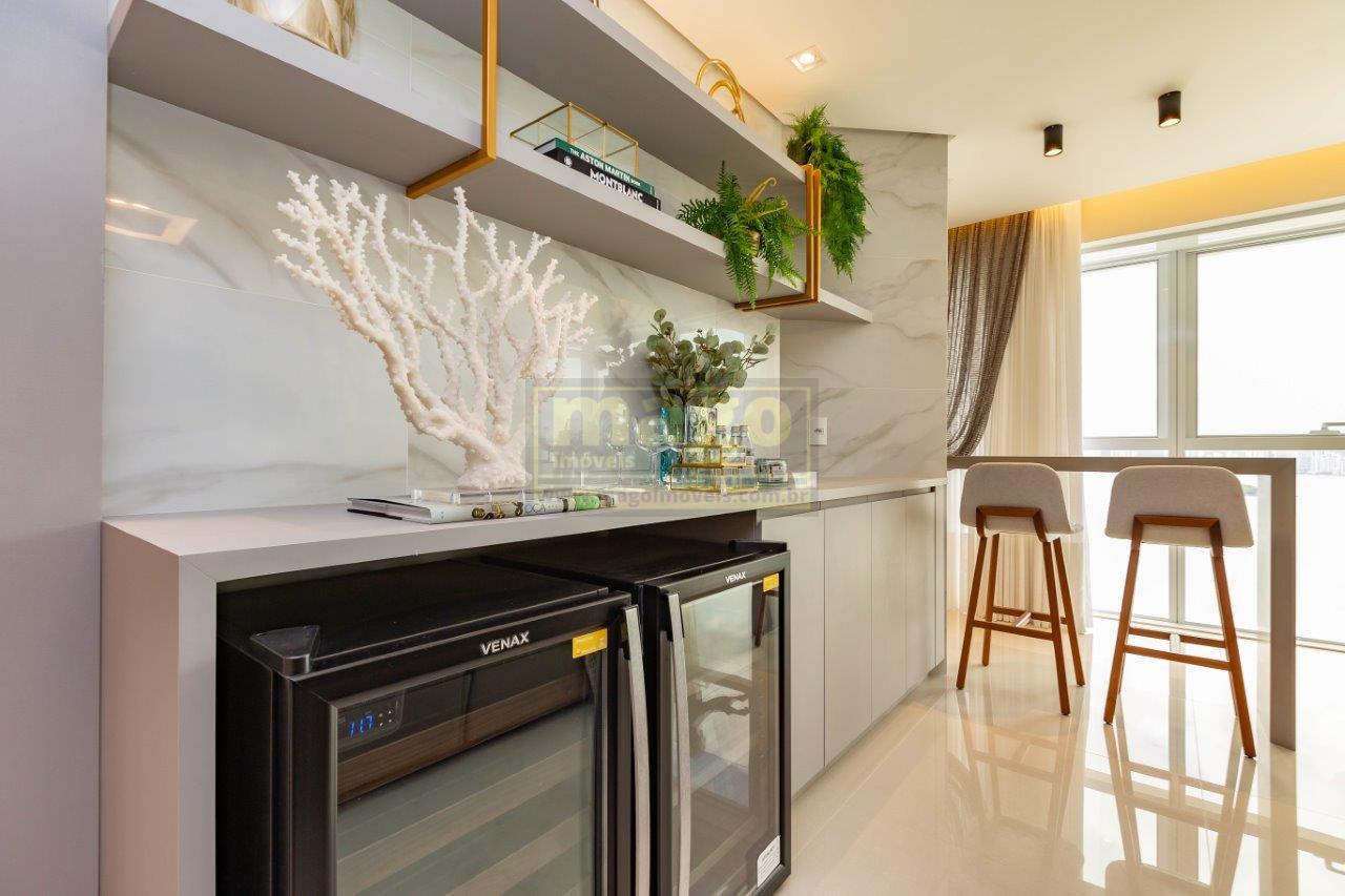 Apartamento 3 suítes, mobiliado e decorado no Centro de BC