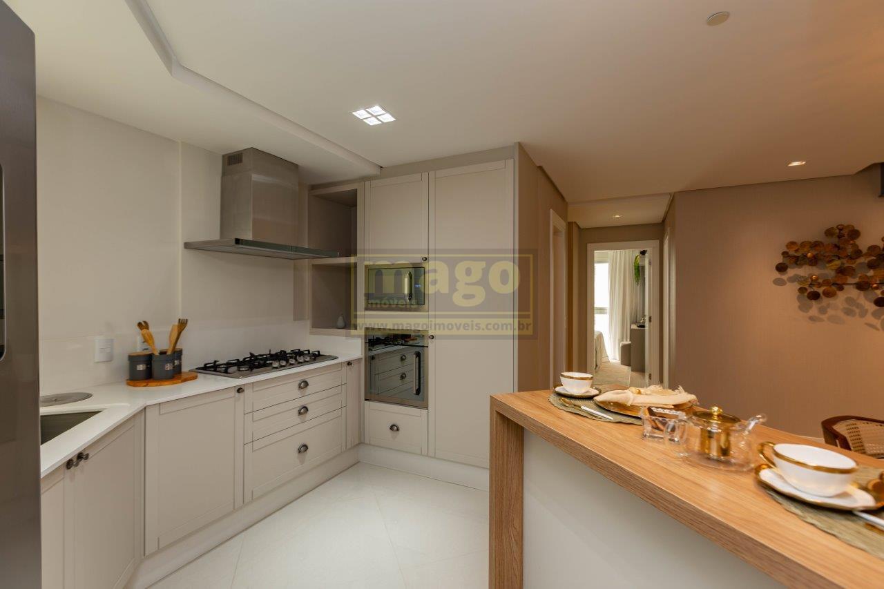 Apartamento 3 suítes, mobiliado e decorado no Centro de BC