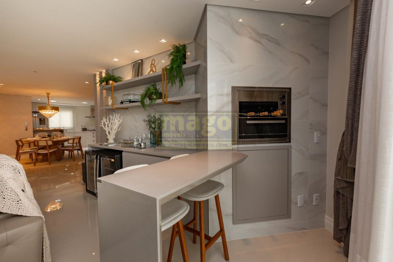 Apartamento 3 suítes, mobiliado e decorado no Centro de BC