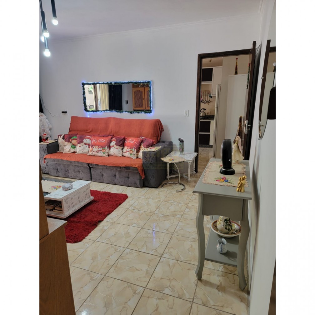 Casa à venda com 5 suítes em Balneário Camboriú