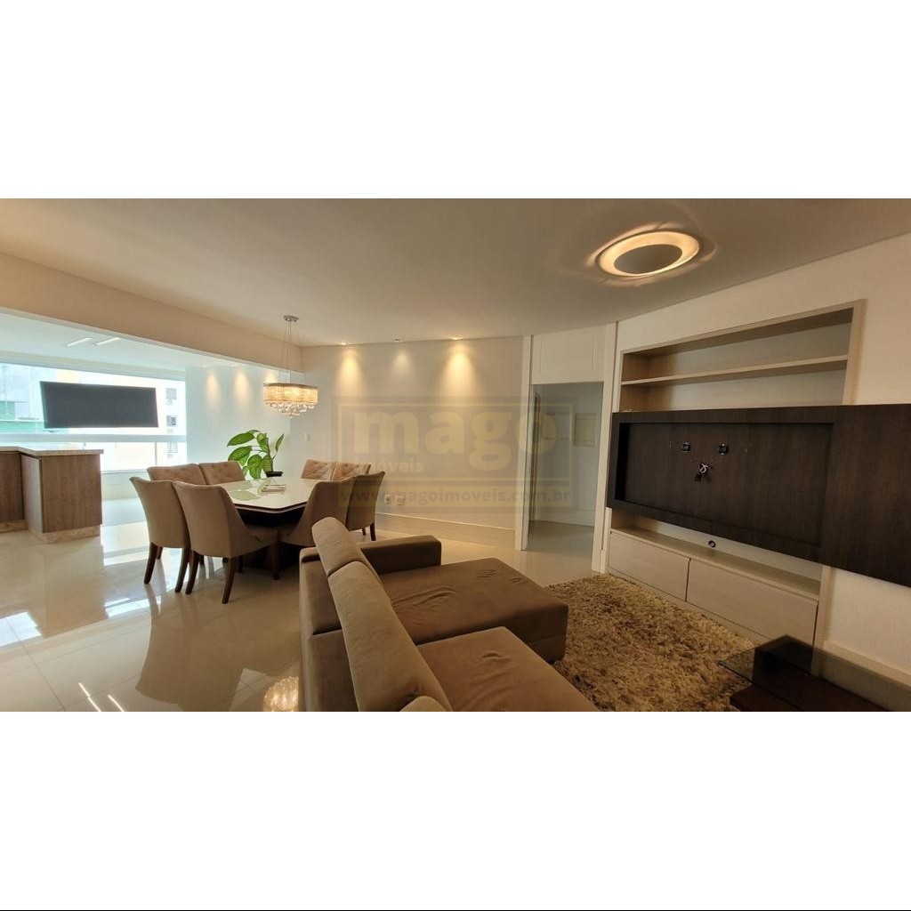 Apartamento com 3 suítes e 4 vagas de garagem na Barra Sul