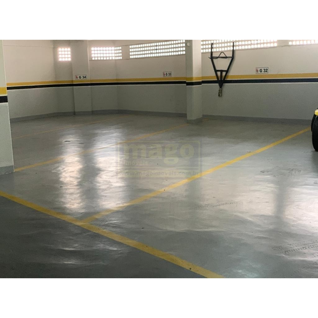 Apartamento com 3 suítes e 4 vagas de garagem na Barra Sul