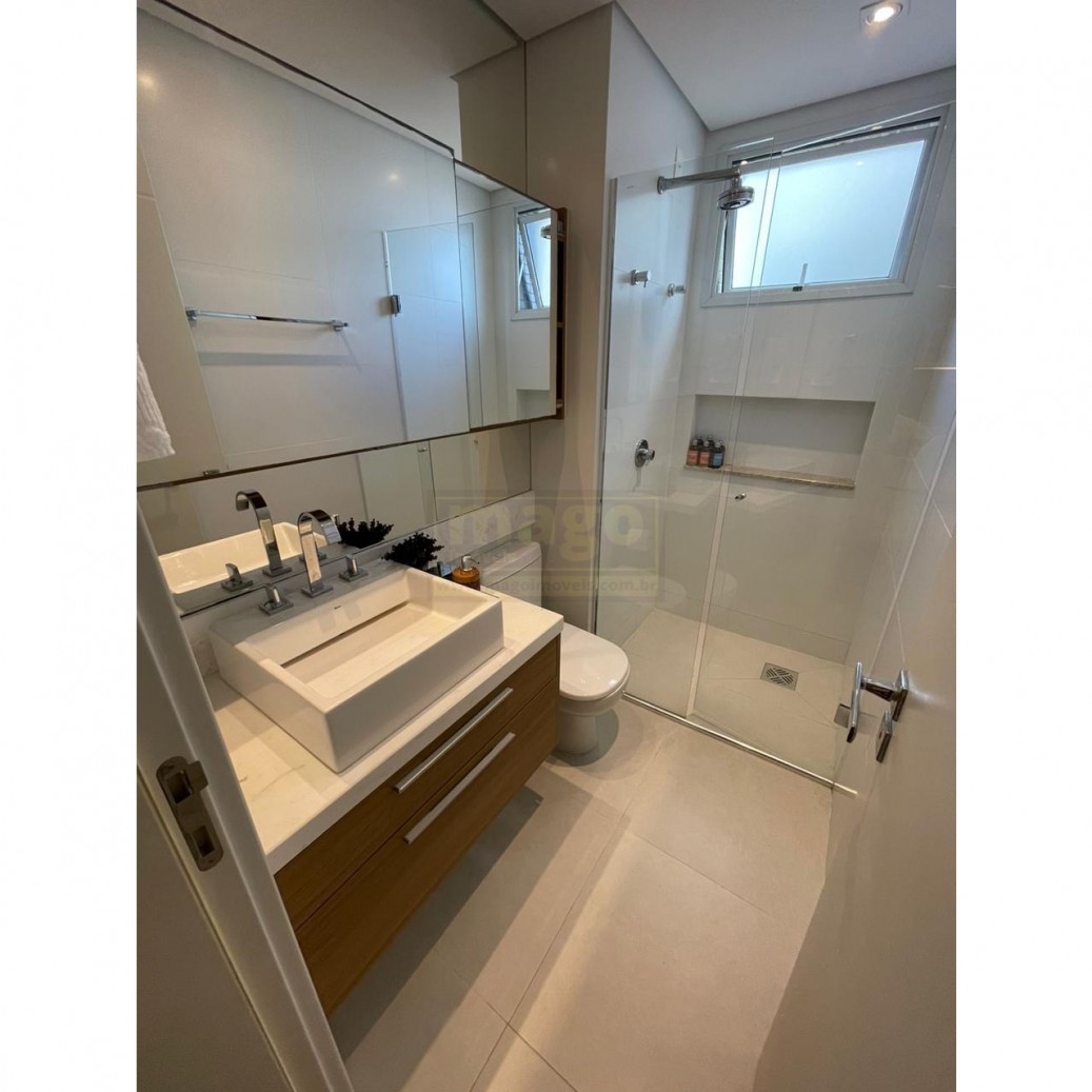 Apartamento mobiliado e decorado Praia Brava