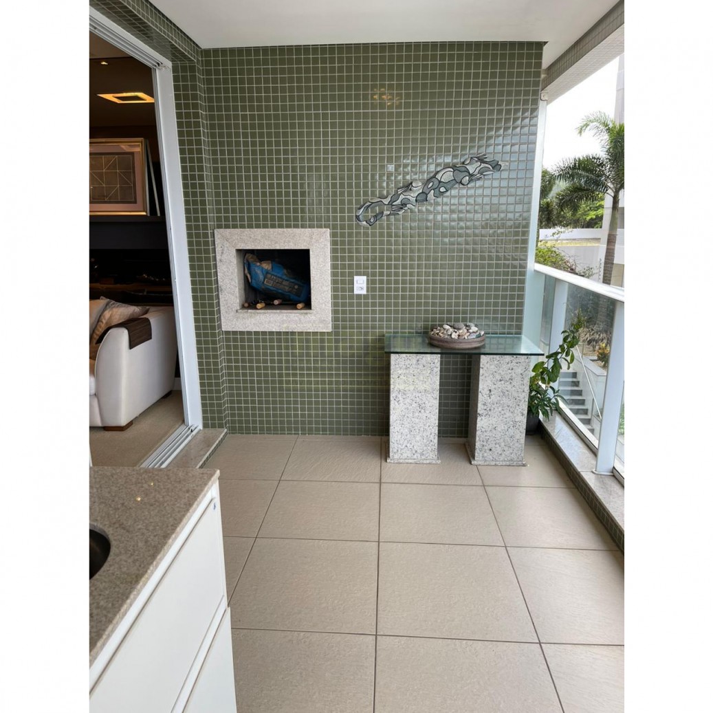 Apartamento mobiliado e decorado Praia Brava